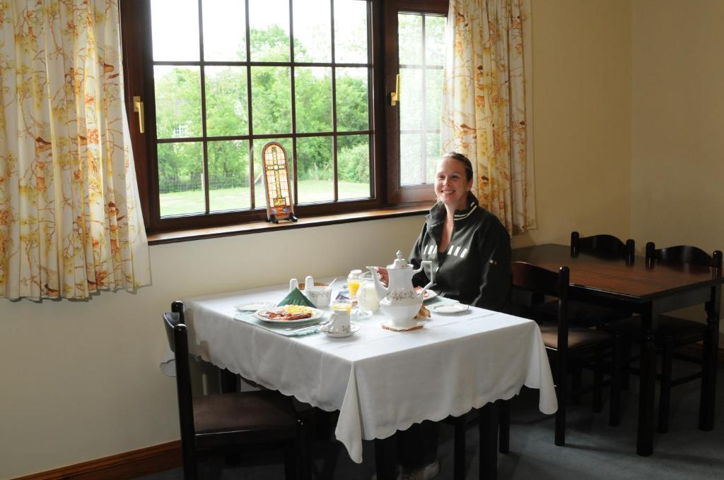 Bunratty Arms B&B Екстер'єр фото
